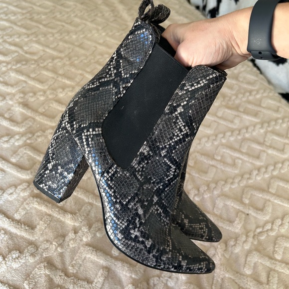 Snake Skin Steve Madden Ankle Boots - Picture 5 of 6